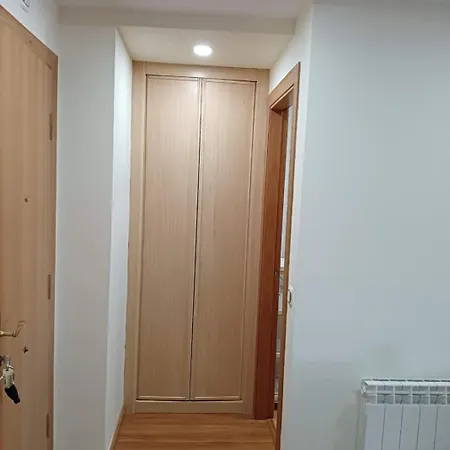 Chevere Blanco Con Garaje Apartmán Oviedo